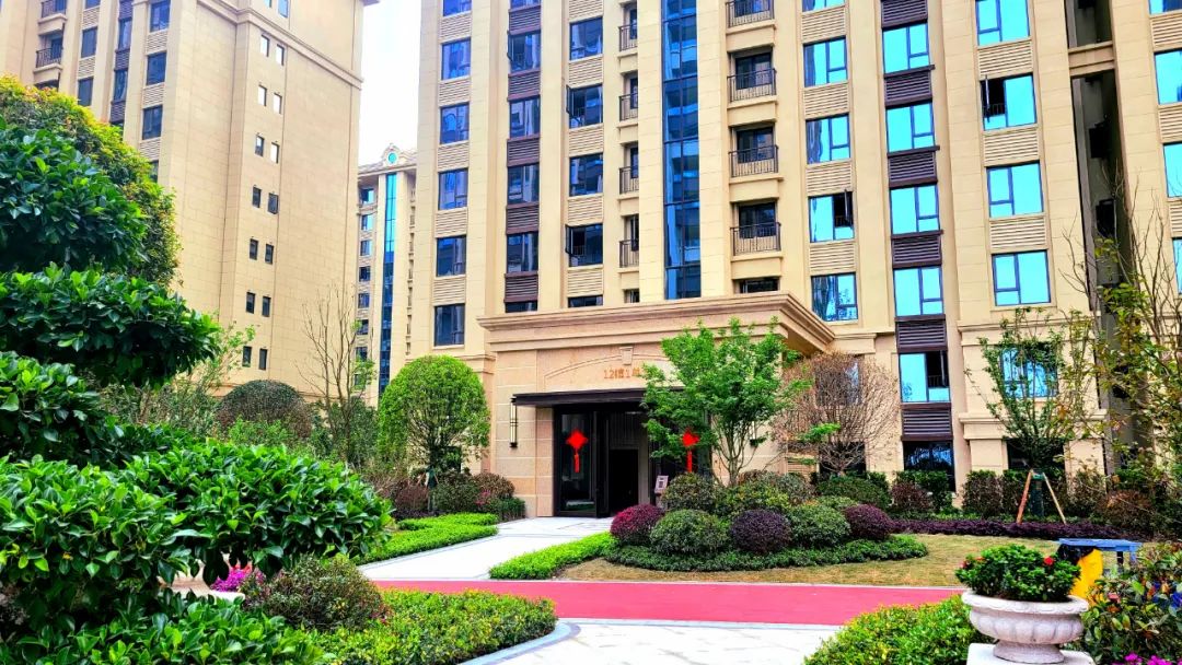 四月芳菲醉喜迎学子归,新鸥鹏教育小镇哈佛公馆游玩