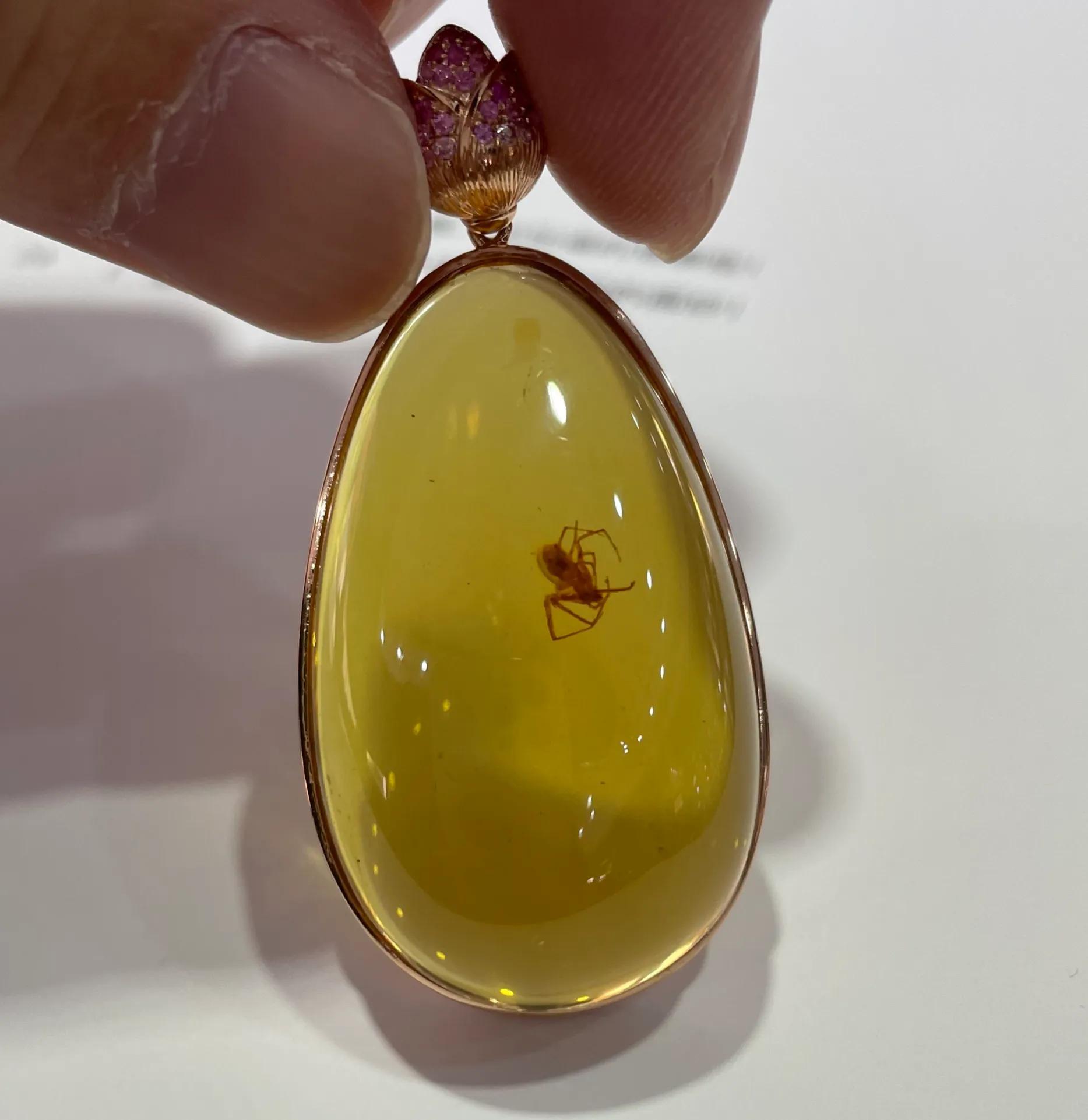 缅甸水胆琥珀收藏价值,缅甸琥珀根珀价格收藏价值