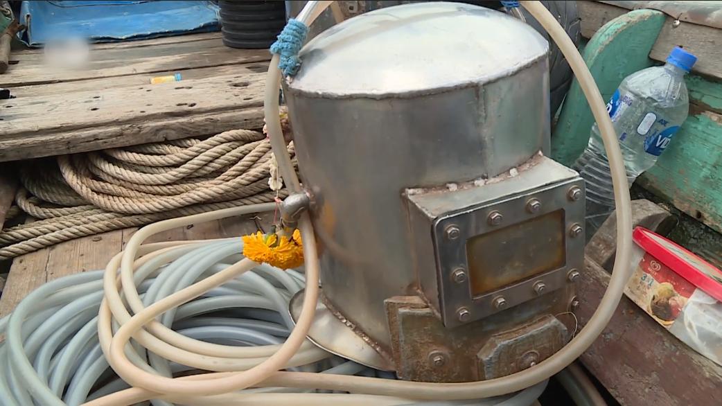 泰国水下寻宝者 (泰国的寻宝淘金者)