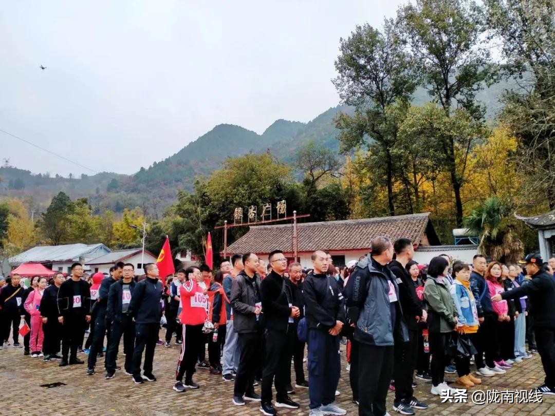 椋庡摜寰掓鐩存挱,闄囧崡椋庡摜璧勮