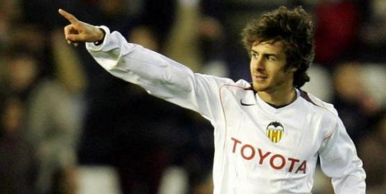 世界足坛公认的十位足球运动员,世界足坛史上十大足球巨星