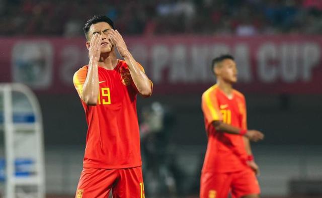 伊朗耻辱进球后中国球员表现,中国队遗憾瞬间