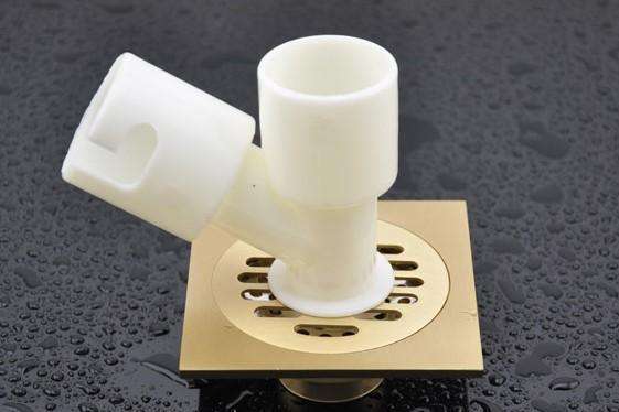 洗衣机位置留反了怎么解决,阳台洗衣机位置放错了