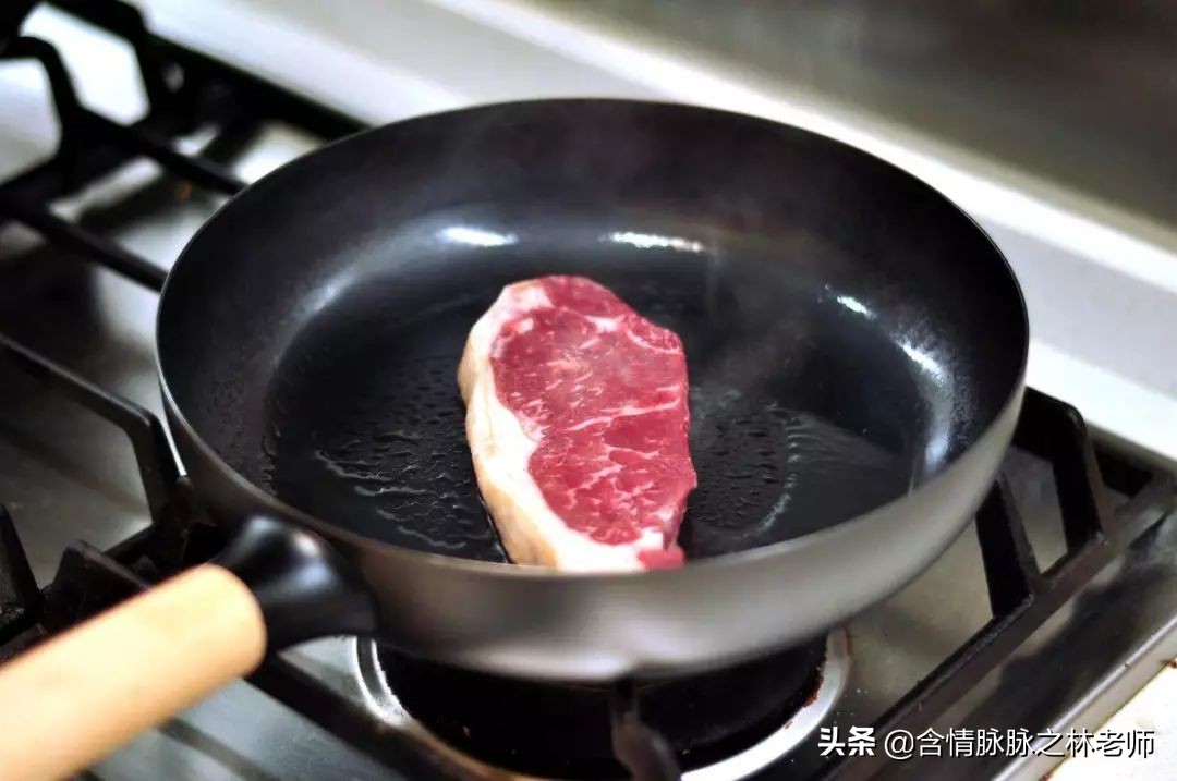 早餐三合一煎锅教程,多功能四孔煎锅早餐做法