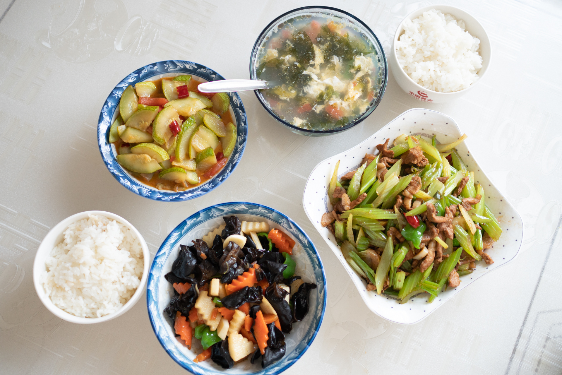 一口锅一道菜撑起了一家店,一口锅传承百年