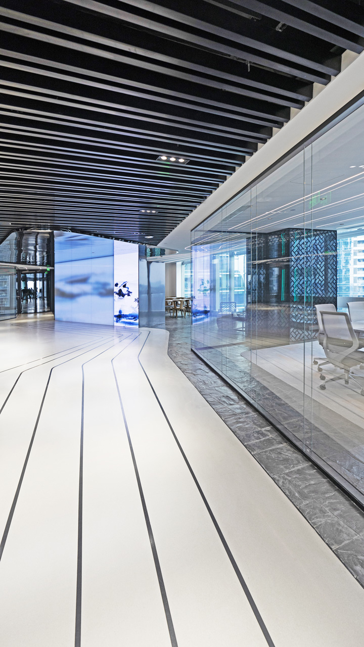 现代与传统波斯顿科学成都办公与培训中心设计欣赏