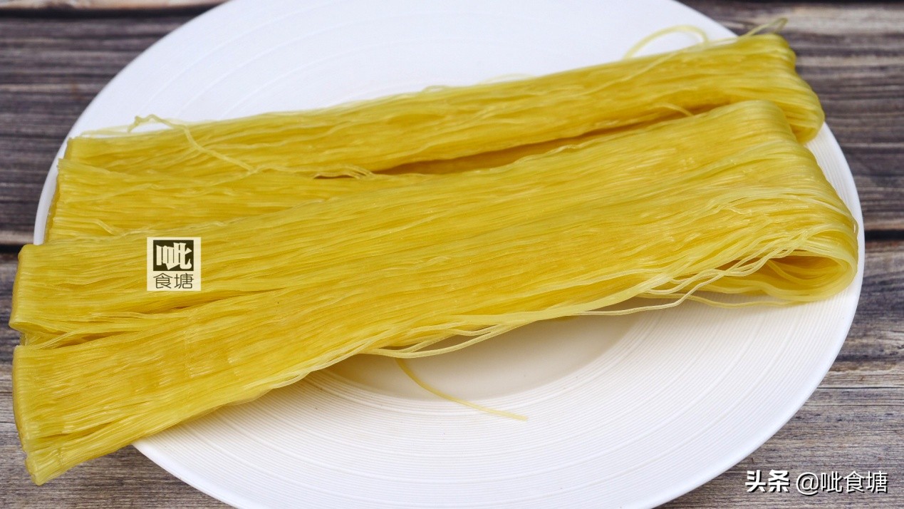 天热了吃点正宗的朝鲜冷面,夏季吃朝鲜冷面