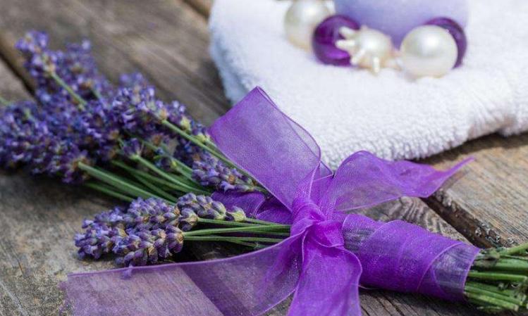 如何正确挑选洗衣液执行标准,不伤衣物洗衣液怎样选