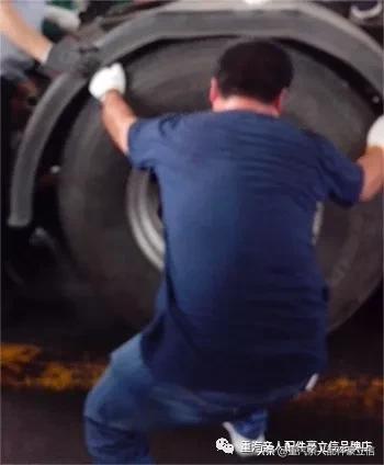 涨知识卡车刹车技巧,大型车前轮盘式制动器维修