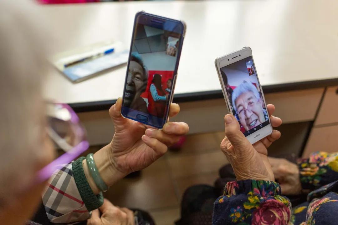 不得将健康码作为唯一凭证,不得拒收现金是真的吗