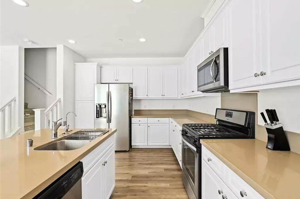 这地方三个月涨了4.1%！安大略高潜力值美房教你坐着赚钱！