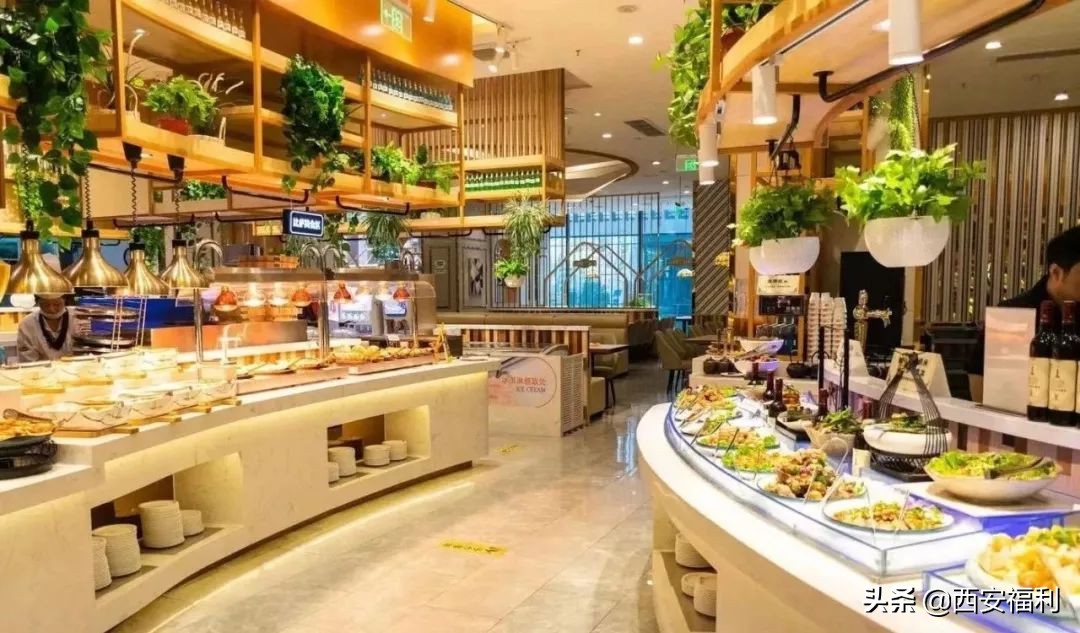 吃过他家的牛排，才知道啥叫牛排自助餐。难怪这么多人排队也去吃