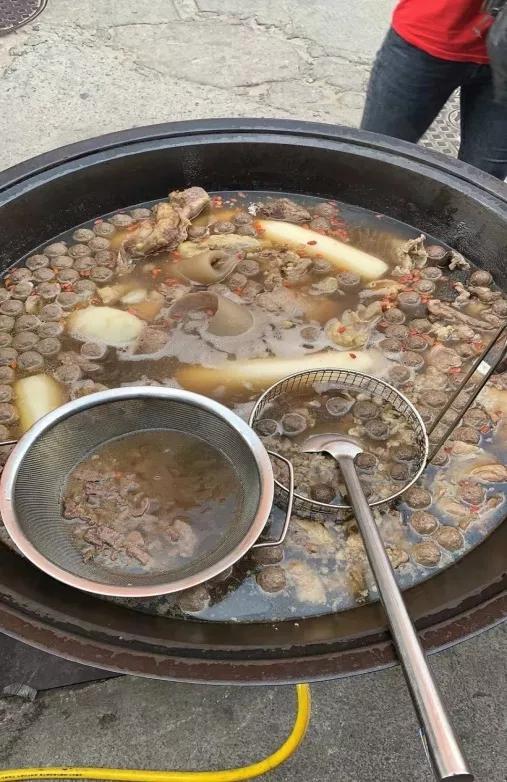 厦门网红牛杂火锅推荐,厦门巨锅牛杂