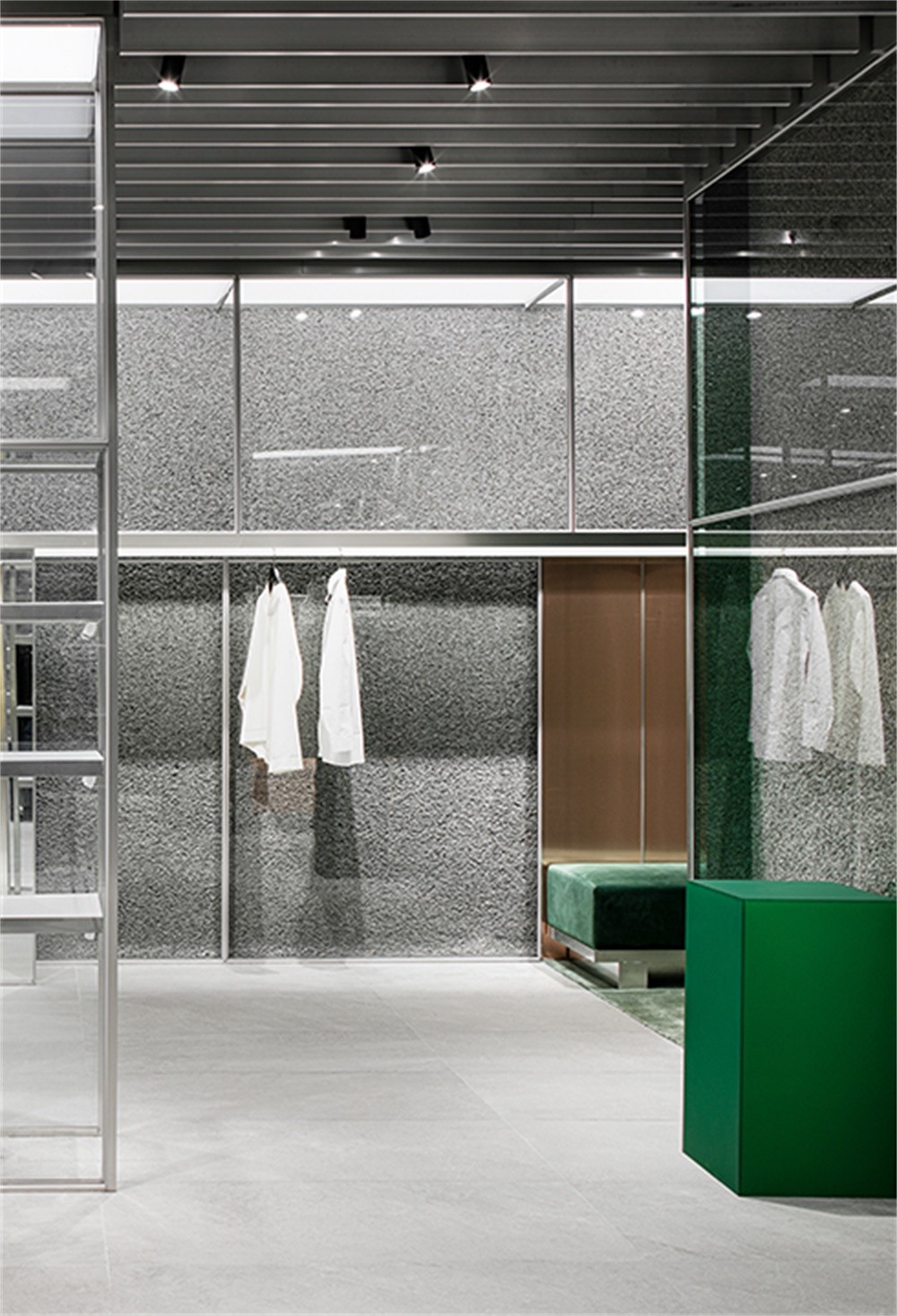 韩国服装店怎么设计,韩国设计感服装店