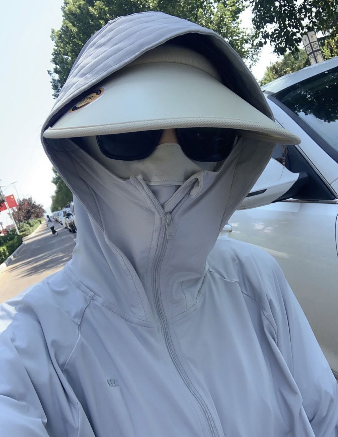 如何选择一款适合自己的美白精华,美白精华的正确使用方法和技巧