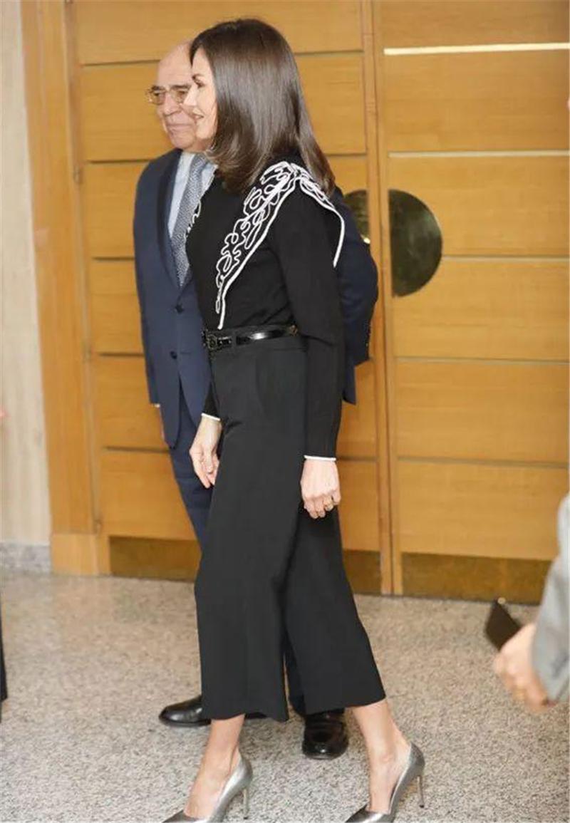 欲戴其冠必承其重韩剧,西班牙王室穿zara