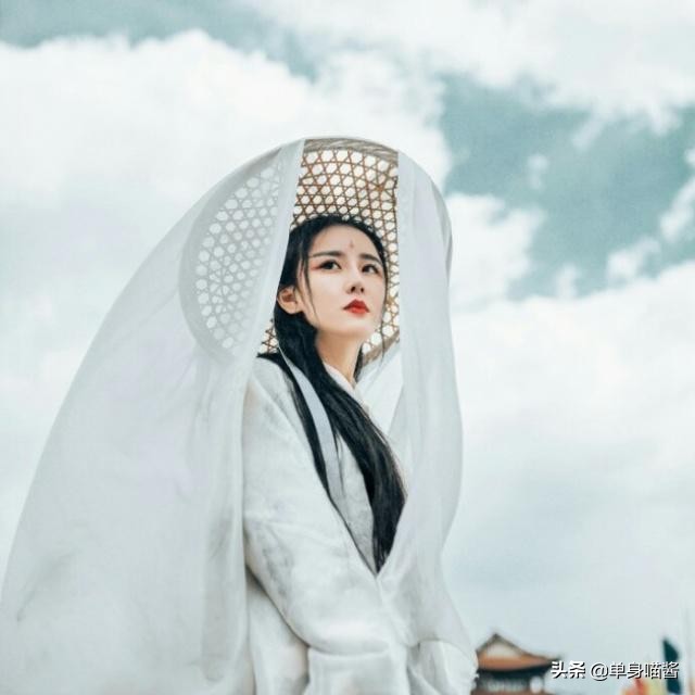 巅峰之作!神医女孩:谈恋爱吗?谁惹我媳妇,我就和谁玩命的那种