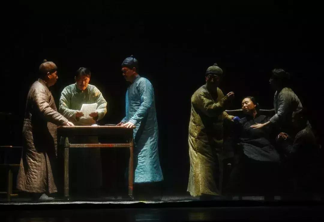 6月魔都哪些展览不能错过,魔都漫展六月紫色风暴