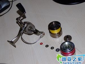 初学路亚纺车轮从零开始学,路亚枪柄竿可以装纺车轮吗