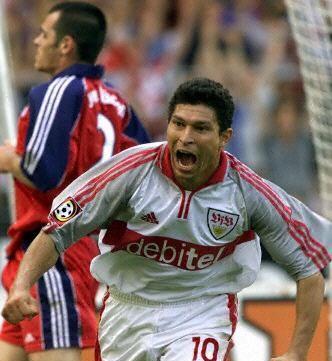 足坛十大领袖,足坛十大中场指挥官