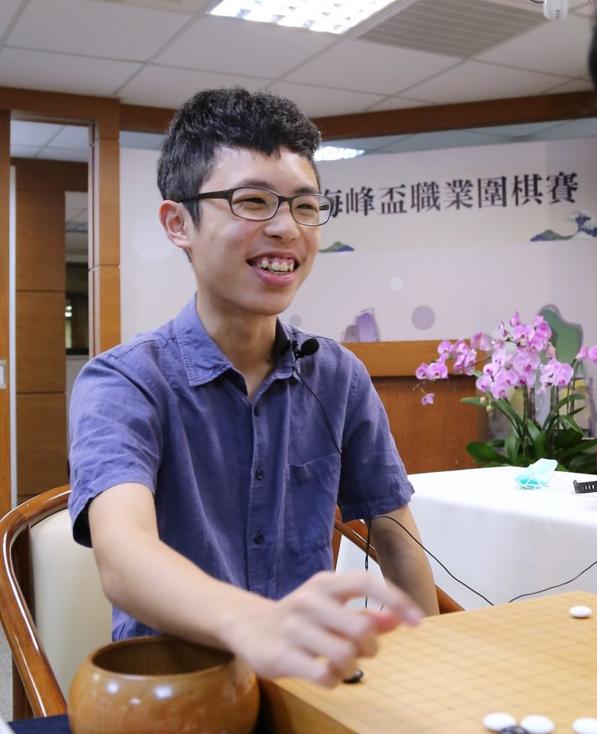 许皓鋐功成宝岛棋坛四冠王二十六天十八战堪称年度劳模