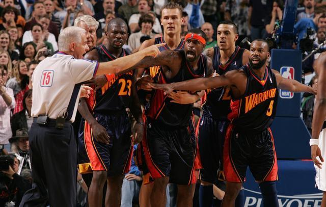 三后卫体系边前卫防守原则,三后卫最新阵型