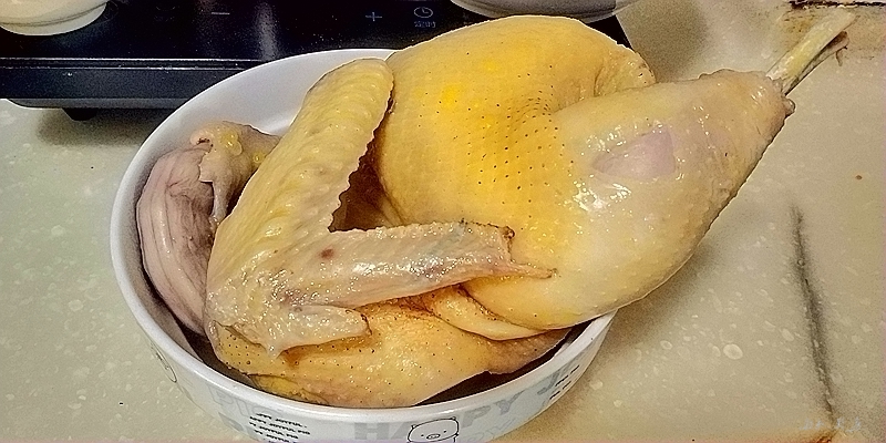 炖鸡只需加入这一味料香气四溢,怎样炖鸡好吃又简单不柴