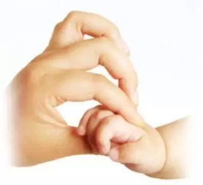 如何给小婴儿做抚触,怎样给婴儿抚触按摩