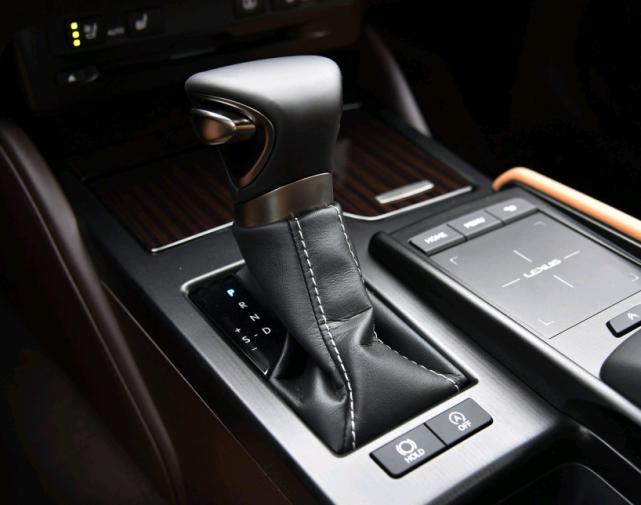 雷克萨斯es300h动力,雷克萨斯es260动力怎么样