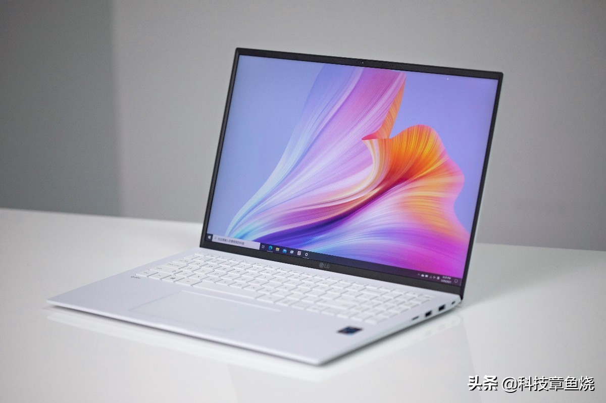 lg原厂显示器,lggram屏幕感受