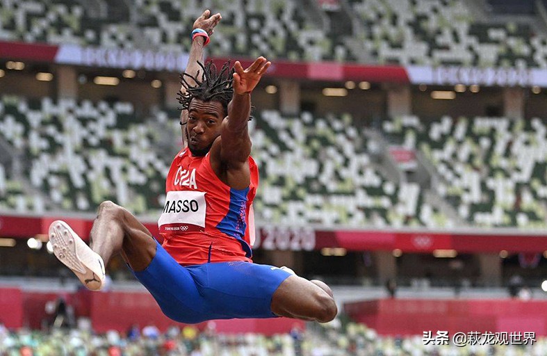 周凤晋级摔跤8强周倩晋级铜牌赛!苏炳添:我提高0.08秒用了3年