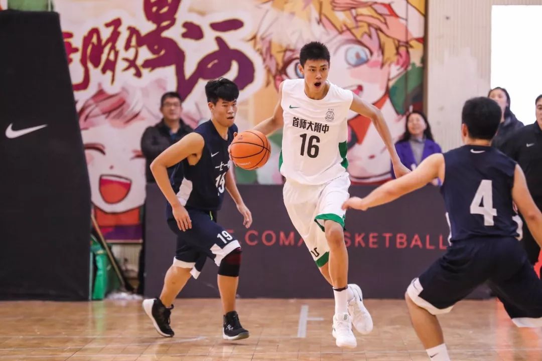 新·十六强齐亮相高中赛场见*力暴**隔扣丨18-19耐克高中联赛