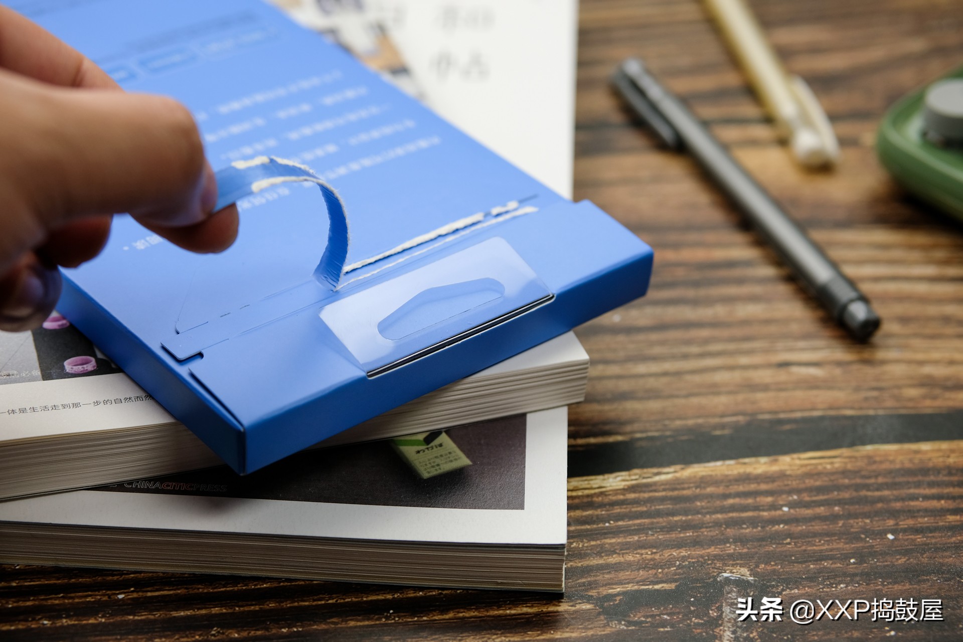 让它成为你的随身图书馆：Kindle电子书阅读器青春版