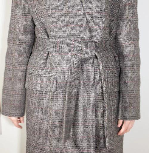 大衣腰带怎么系简单又好看,大衣短腰带系法简单又好看的系法