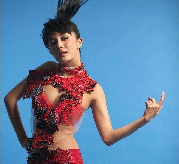 杨幂代言的可乐,杨幂代言可乐