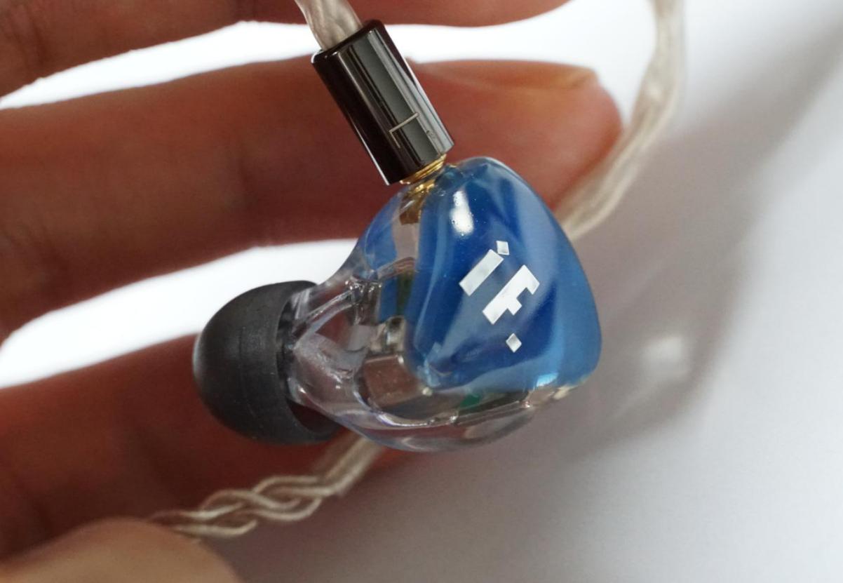 索尼ier-z1r手机能推吗,索尼ierz1r价格坚挺