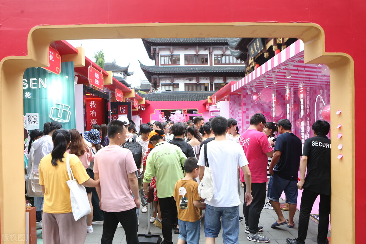 宾馆真的赚钱吗,酒店暴利行业