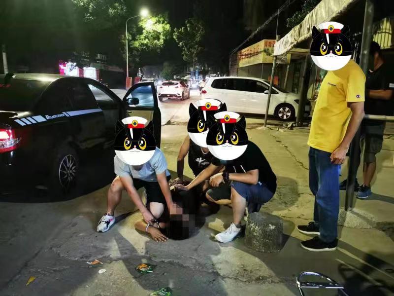 中山贩毒抓捕现场视频,2011广东中山抓捕吸毒贩毒人员