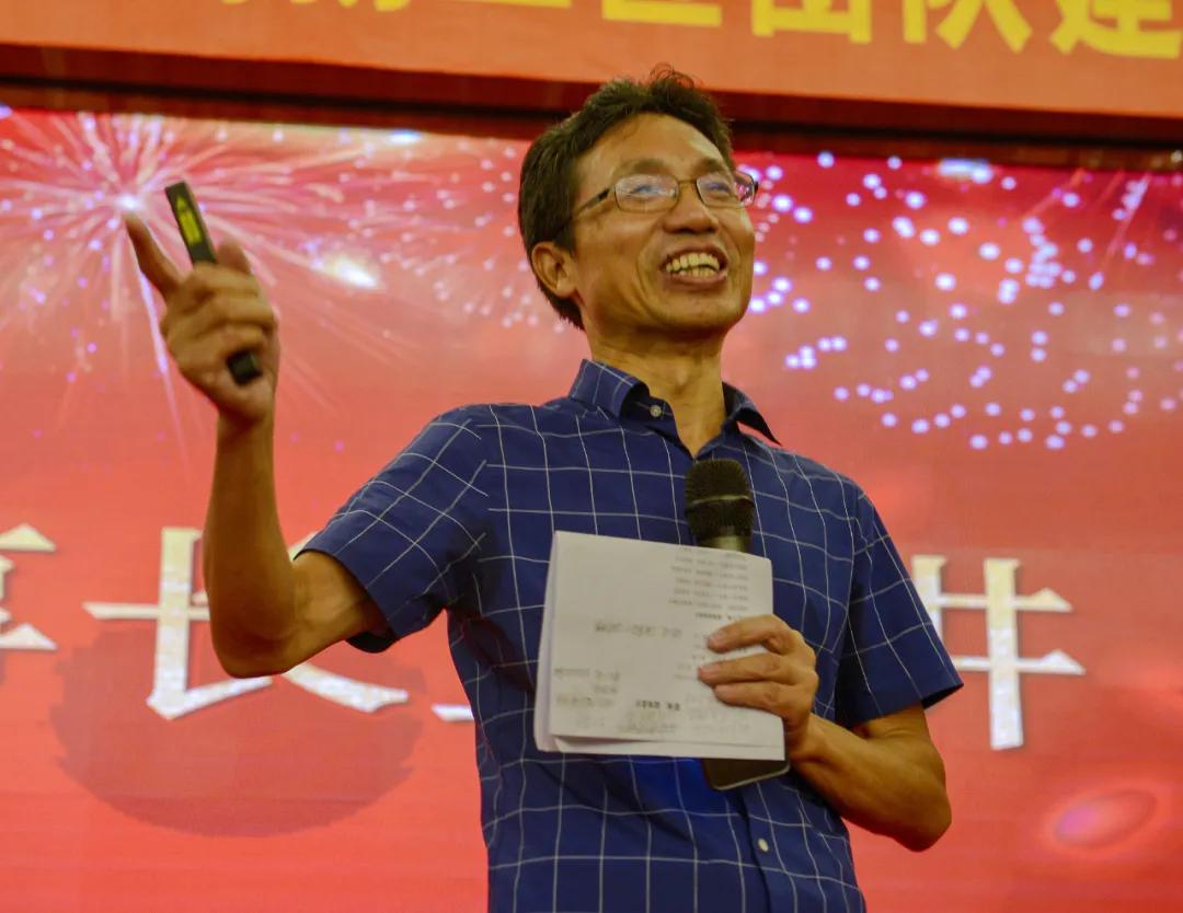 鸿扬家装株洲年会,鸿扬家装2010年会