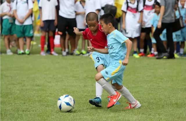 中国足球人口为什么少,中国足球为何差