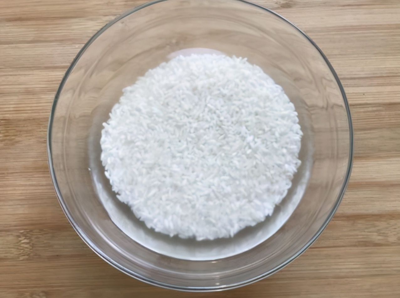 蒸米饭不要再加水了,蒸米饭淘米后不要直接加水