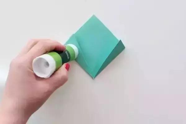 母亲节送什么手工礼物给妈妈,小孩母亲节该送妈妈什么礼物