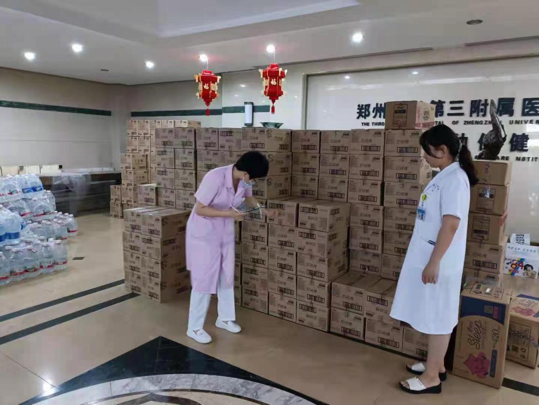 金佰利为河南捐赠健康卫生用品，驰援灾区医护工作者