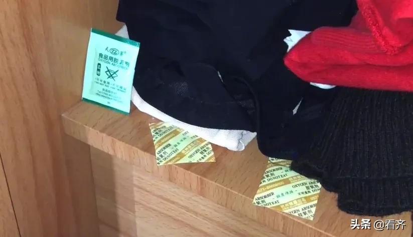 食品里的干燥剂有什么用,食品干燥剂日常妙用