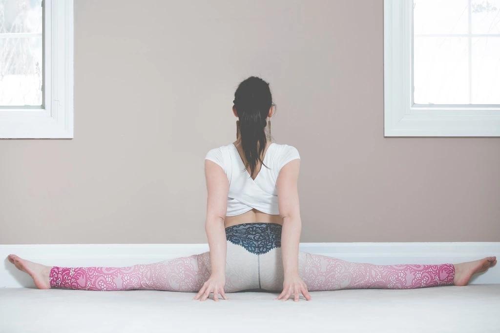 初学者练习瑜伽的正确方法,初学者练习瑜伽累怎么办