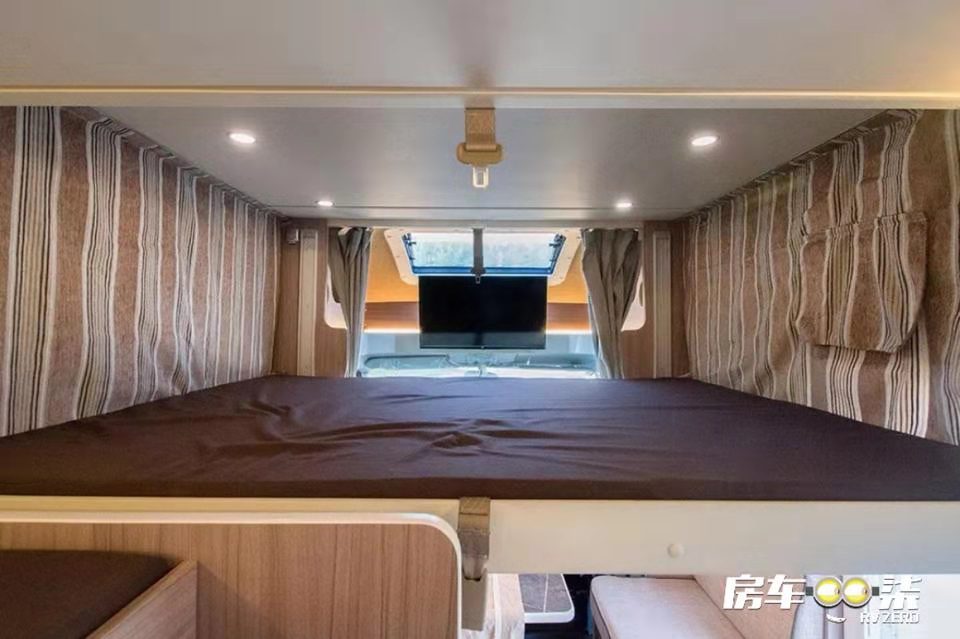 最适合日常通勤与旅游的b级房车,适合一个人的百万级小额头房车