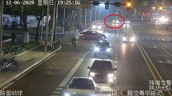 痛心！母亲一时疏忽，滚烫的饭粥倾撒小孩上半身，才10个月大！