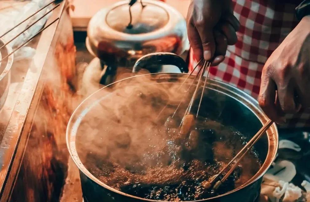 李子柒令人向往的世外桃源生活,李子柒记录的简单淳朴的田园生活