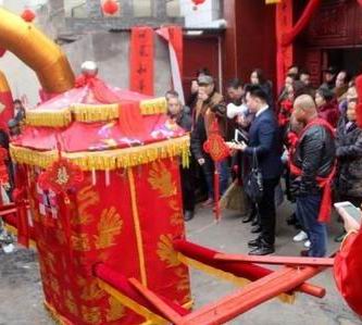 农村结婚习俗闹新房,农村青年人结婚的礼仪