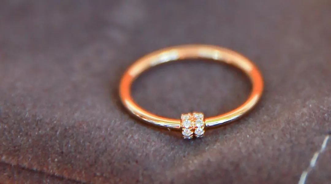 我们普通人应该卖什么比较好一点,现在应该开始买秋装了吗